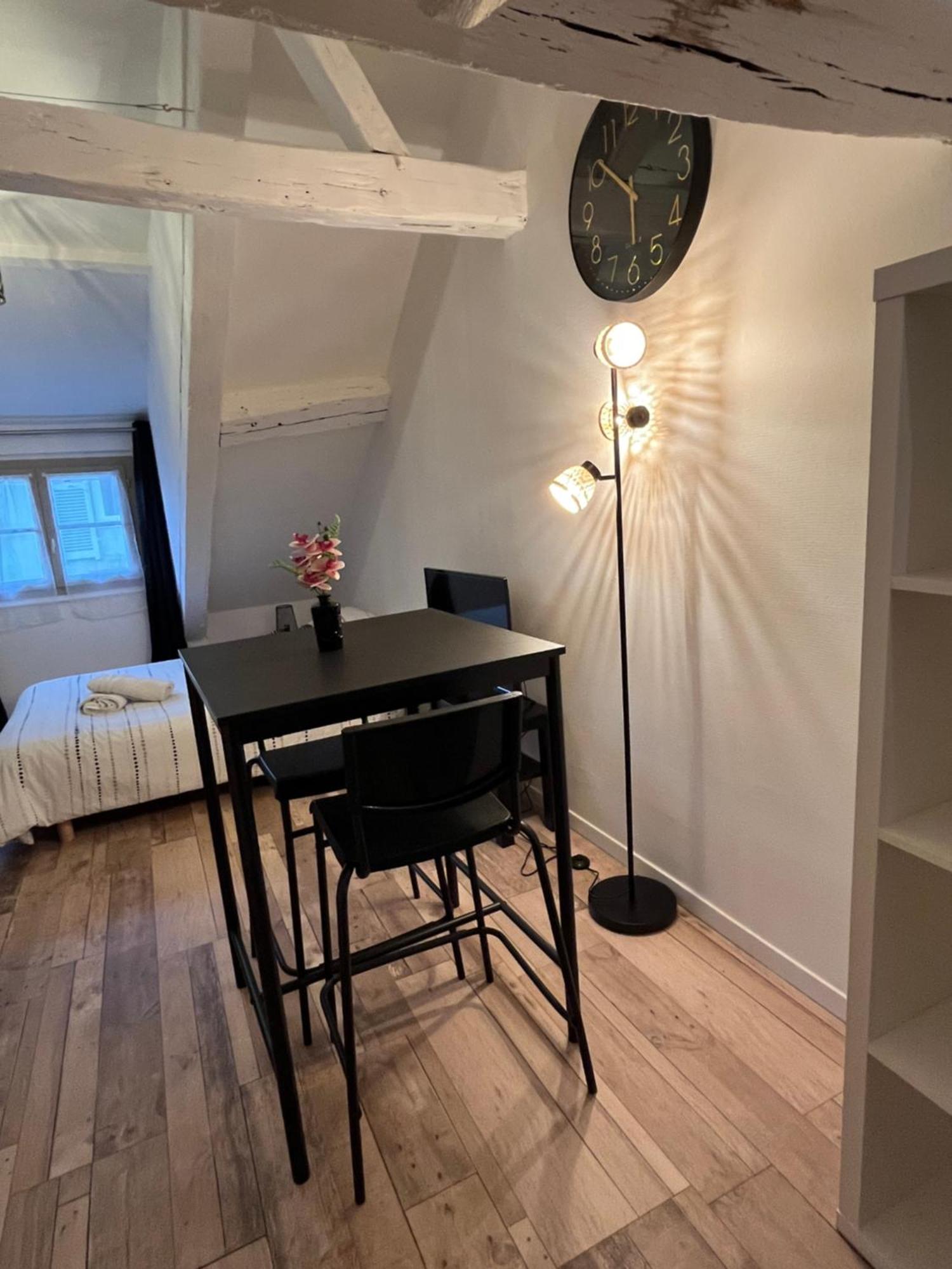 Residence 3 Studios De Charme Dans Centre Proche Cathedrale, Parking Possible A Prox Ορλεάνη Εξωτερικό φωτογραφία